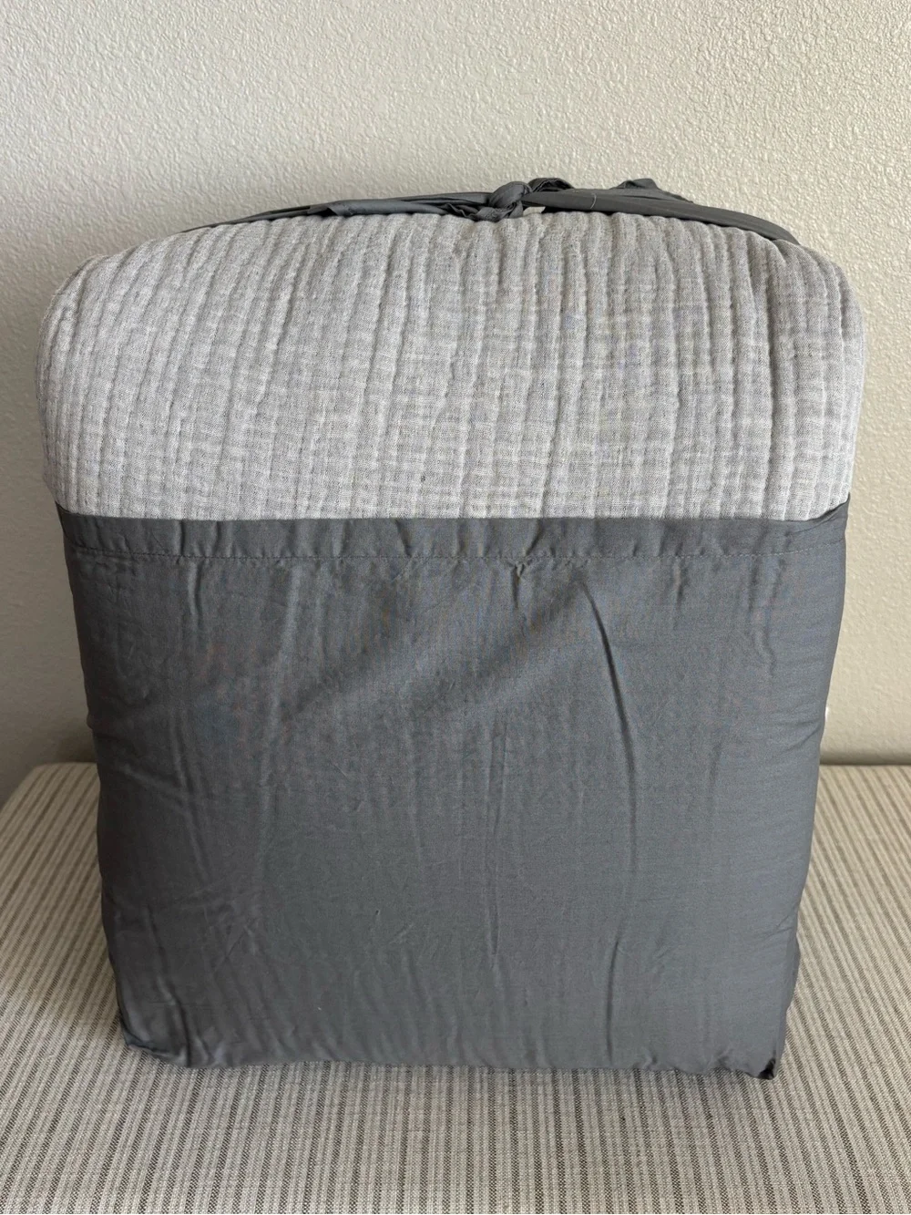NWT King/California King Textured Chambray Comforter & Sham Set Dark Gray